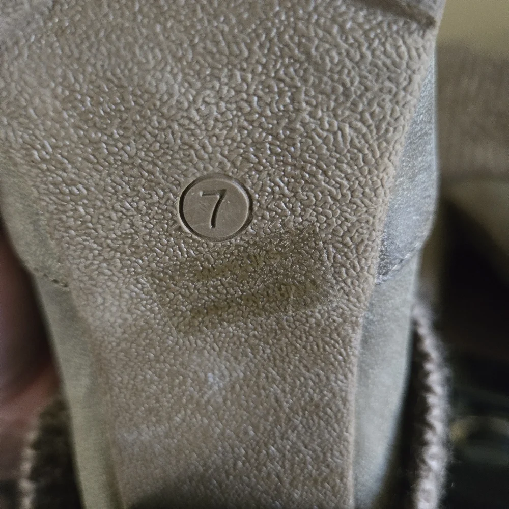 🧣 Mukluks Western Roper Boots – Knit Upper, 3.5" Heel, Size 7 - Picture 8 of 9